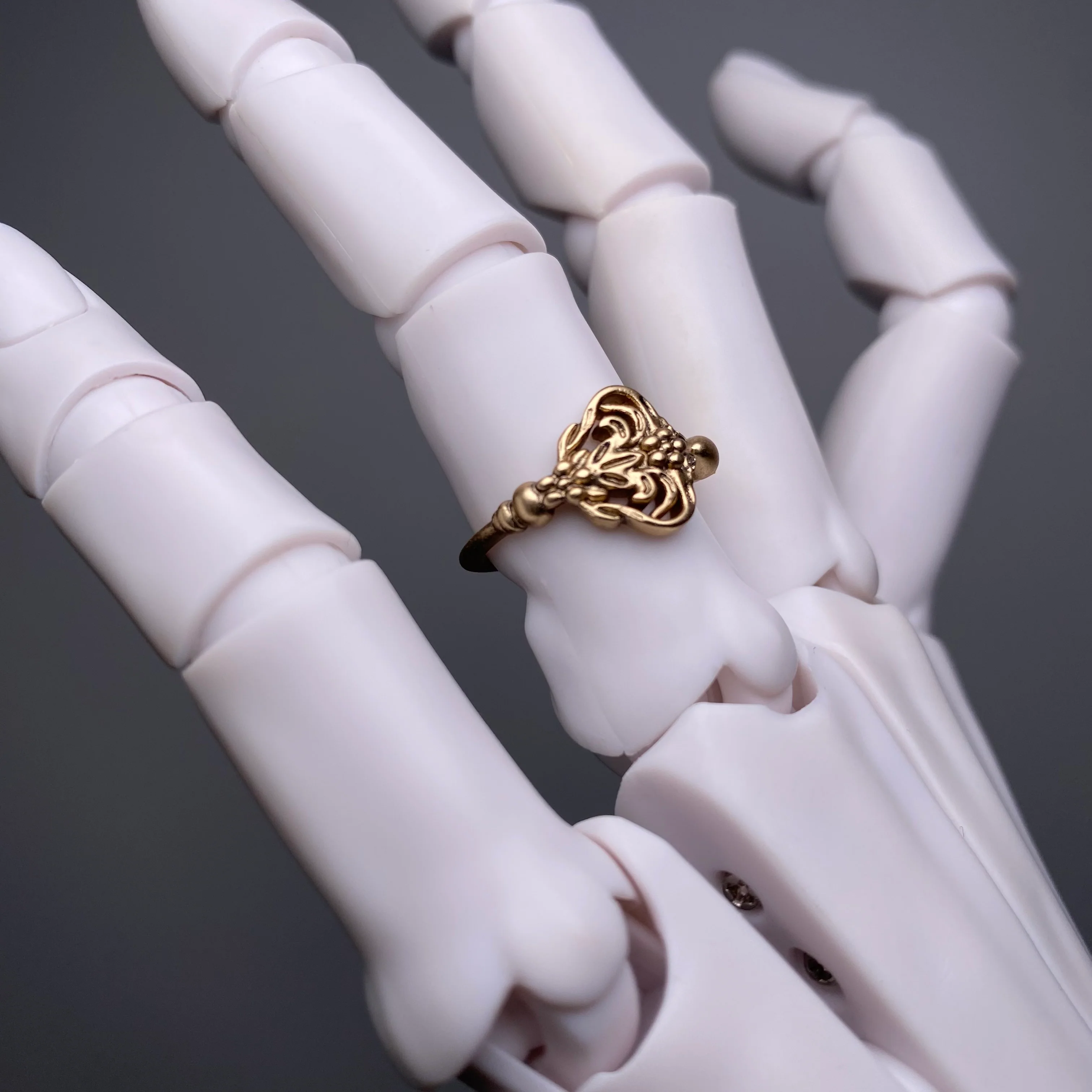 Vesper Locket - Image 3