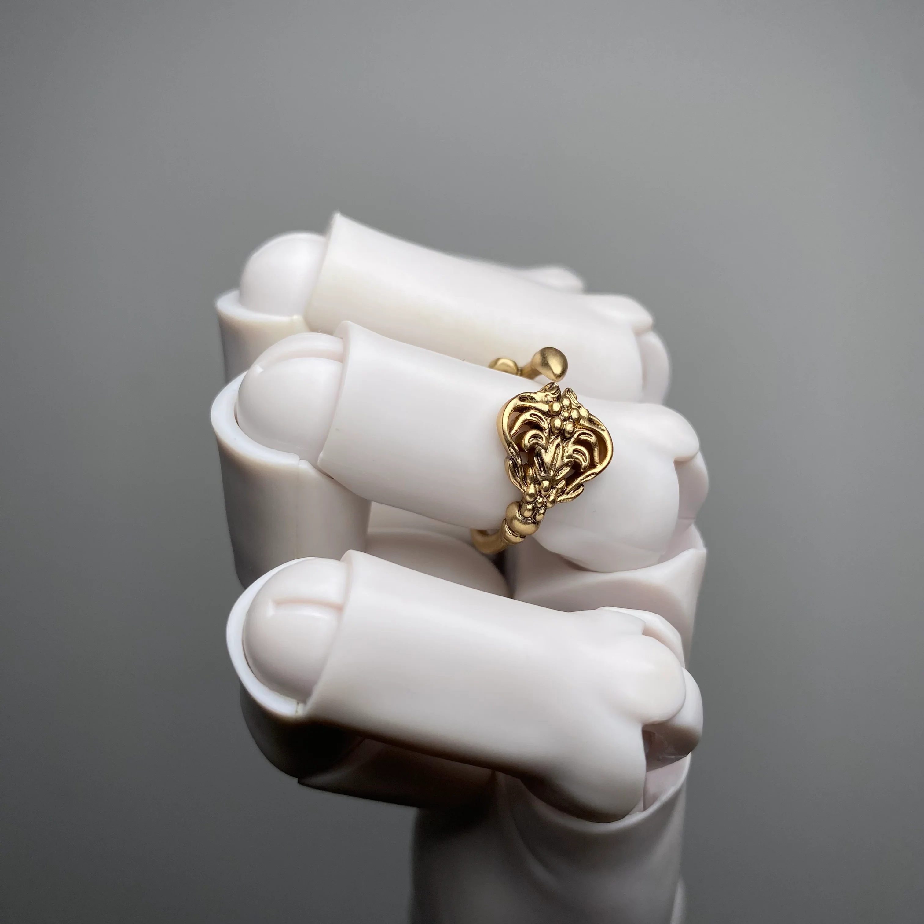 Vesper Locket - Image 4